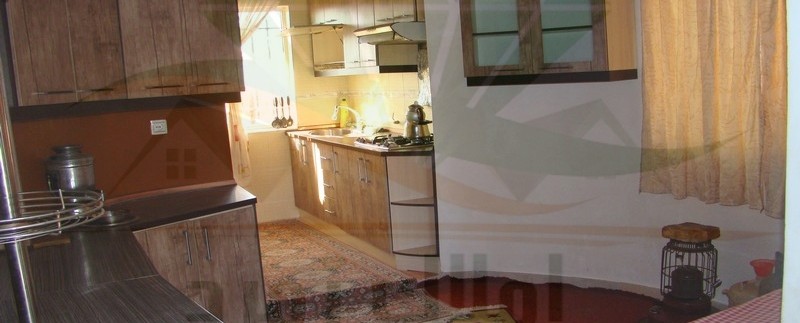 طراحی آشپزخانه ویلای لوکس زیبا کنار