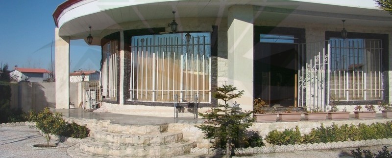 نمای خارجی ویلای سوپر لوکس زیبا کنار
